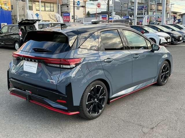 オーラ １．２　ＮＩＳＭＯ　日産純正コネクトカーナビ　カーテンエアバッグ　エマブレ　インテリキー　ＥＴＣ　ドラレコ　車線逸脱警報　ワンセグ　キーフリーシステム　ダブルエアバック　定期点検記録簿　アルミホイール　運転席エアバッグ　メモリーナビ　試乗車（2枚目）