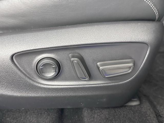 ＲＡＶ４ Ｇ　Ｚパッケージ　インテリジェントクリアランスソナー　パノラマルーフ　整備記録簿　ＡＷＤ　ＬＥＤライト　アルミホイル　オートクルーズ　横滑り防止装置　バックガイドモニター　盗難防止装置　デュアルエアバッグ　メモリナビ（15枚目）