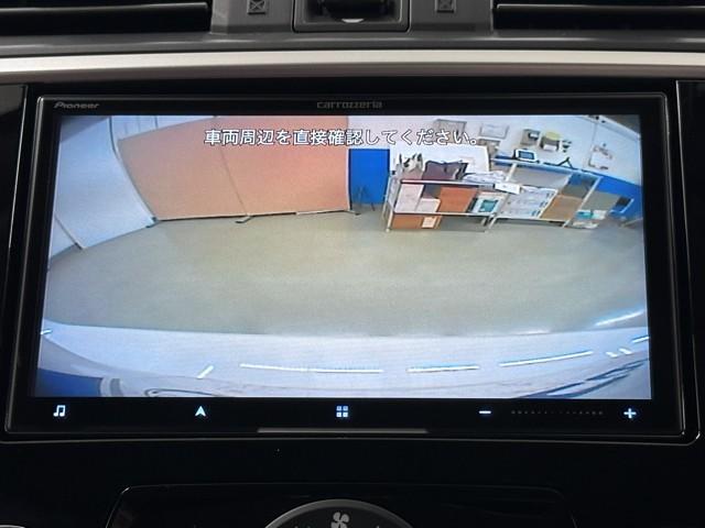 レヴォーグ １．６ＳＴＩスポーツアイサイト　エコアイドル　定期点検記録簿　オートクルーズ　助手席エアバッグ　盗難防止装置　ＡＷＤ　横滑り防止　Ｐシート　メモナビ　ドライブレコーダ　本革　バックモニター　ＡＢＳ　カーテンエアバック　ＡＵＸ　地デジ（6枚目）