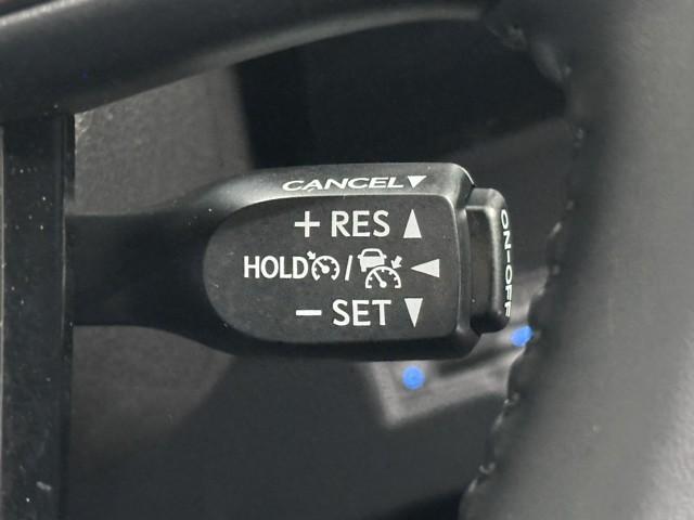 プリウス ＳセーフティプラスＩＩ　ブラインドスポットモニター　３カメラドライブレコーダー　ＥＴＣ２．０　ＵＳＢ（13枚目）