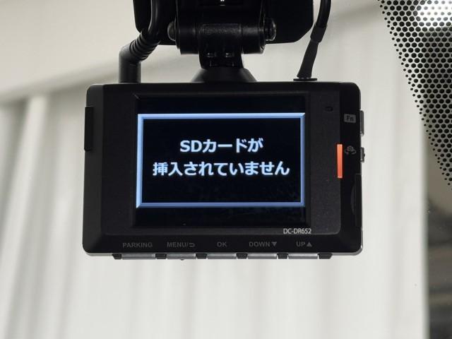 ハイエースバン スーパーＧＬ　ダークプライムＩＩ　ＬＥＤヘットライト　メモリーナビゲーション　ミュージックプレイヤー接続可　地デジ　スマキー　ＡＢＳ　フルフラット　盗難警報装置　運転席エアバッグ　リアクーラー　オートエアコン　パワーウインドウ　記録簿（12枚目）