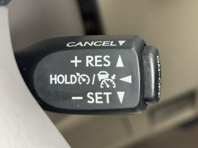 ランドクルーザープラド TZ-G 横滑り防止装置 ナビ&TV LEDライト オートクルーズコントロール ミュージックプレイヤー接続可 パワーウィンドウ 電動シート アルミホイール 3列シート メモリーナビ 4WD エアバッグ ETC(10枚目)