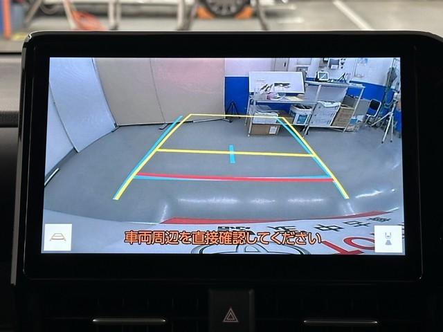 ヴォクシー ハイブリッドＳ－Ｚ　パワーウィンドウ　ＤＶＤ再生機能　インテリキー　横滑防止装置　地デジＴＶ　アクティブクルーズコントロール　フルオートエアコン　リアカメラ　エアバッグ　ＡＢＳ　１００Ｖ充電　ナビＴＶ　ＷＡＣ　キーレス（6枚目）