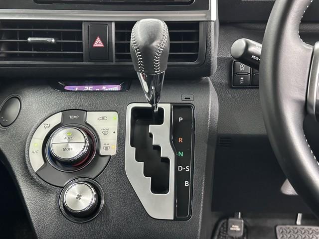 シエンタ ファンベースG バックモニタ- イモビ パワステ アイスト デュアルエアバッグ 記録簿有 横滑り防止装置 エアバッグ ドライブレコーダー オートエアコン パワーウィンドウ ABS スマートキー ワンオーナー車 ETC(11枚目)