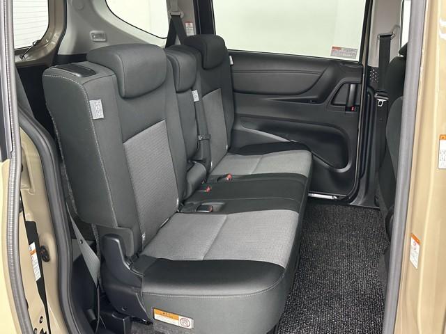 シエンタ ファンベースG バックモニタ- イモビ パワステ アイスト デュアルエアバッグ 記録簿有 横滑り防止装置 エアバッグ ドライブレコーダー オートエアコン パワーウィンドウ ABS スマートキー ワンオーナー車 ETC(17枚目)