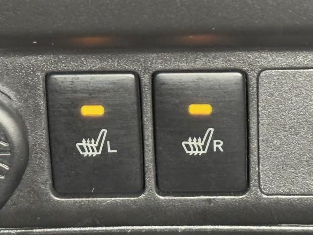 ルーミー G-T フルフラット Bカメラ LEDライト 両側自動ドア オートエアコン イモビライザー スマートキー 点検記録簿 DVD メディアプレイヤー接続 横滑り防止 A-STOP 地デジTV ETC付き ナビTV(14枚目)