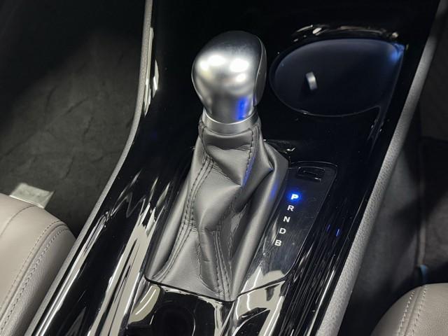 C-HR G ドライブレコーダー付 衝突軽減 ESC 100V電源 キーレスエントリー Iストップ LEDライト Bカメ 盗難防止システム 半革シート オートクルーズコントロール 整備記録簿 スマートキー ナビ付(10枚目)