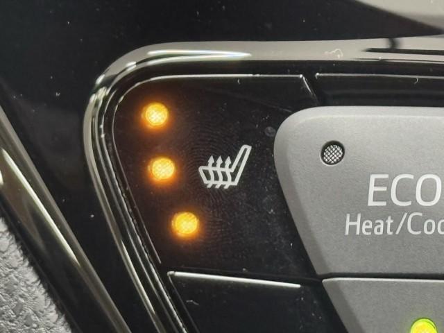 C-HR G ドライブレコーダー付 衝突軽減 ESC 100V電源 キーレスエントリー Iストップ LEDライト Bカメ 盗難防止システム 半革シート オートクルーズコントロール 整備記録簿 スマートキー ナビ付(13枚目)