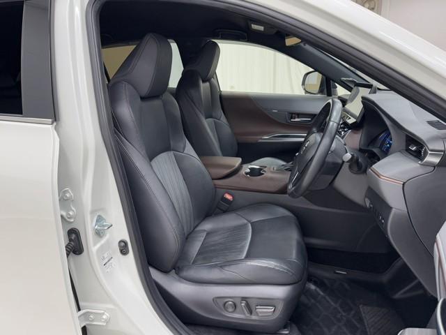 ハリアーハイブリッド Ｚ　地上デジタル　衝突被害軽減　サイドエアバッグ　ＬＥＤランプ　Ｂモニタ　クルコン　ナビＴＶ　１オーナー　アイドリングストップ　横滑り防止装置　スマートキー　盗難防止システム　ＡＢＳ　アルミ　ＥＴＣ付（14枚目）