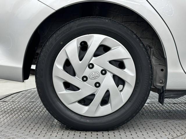 カローラフィールダー ハイブリッド　ＥＸ　衝突軽減　スマートキー＆プッシュスタート　サイドエアバック　Ｂモニター　ドラレコ　アイドリングストップ　ワンセグ　オートエアコン　横滑り防止装置　ナビＴＶ　ＥＴＣ　キーレス　メモリーナビ　記録簿（19枚目）