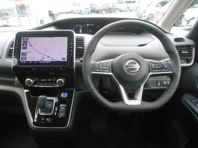 セレナ １．２　ｅ－ＰＯＷＥＲ　ハイウェイスター　Ｖ　３６０°カメラ　エマジェンシーブレーキ　１オナ　スマキー　バックカメラ　ＬＥＤ　レーンアシスト　点検記録簿付　ＥＴＣ　ドラレコ　イモビ　サイドカーテンエアバック　フルオートエアコン　アルミホイール（4枚目）