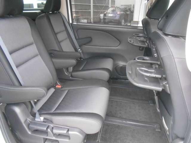 セレナ １．２　ｅ－ＰＯＷＥＲ　ハイウェイスター　Ｖ　３６０°カメラ　エマジェンシーブレーキ　１オナ　スマキー　バックカメラ　ＬＥＤ　レーンアシスト　点検記録簿付　ＥＴＣ　ドラレコ　イモビ　サイドカーテンエアバック　フルオートエアコン　アルミホイール（18枚目）