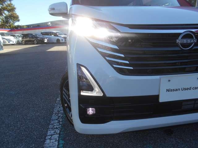 デイズ 660 ハイウェイスターX プロパイロット エディション 日 産 認 定 中 古 車 特 選 車 スマートキー&プッシュスタート 禁煙 LEDヘッド レーダークルーズ 盗難防止装置 ワンオ-ナ- アイドリングストップ LKAS パワーステアリング 点検記録簿 オートエアコン Bカメラ ワンセグ(12枚目)