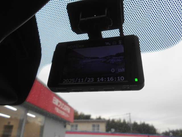 デイズ ６６０　ハイウェイスターＸ　プロパイロット　エディション　スマートキー＆プッシュスタート　ＬＥＤヘッド　レーダークルーズ　盗難防止装置　ＥＴＣ　アイドリングストップ　ＬＫＡＳ　ドラレコ　パワーステアリング　点検記録簿　オートエアコン　Ｂカメラ　ワンセグ（8枚目）