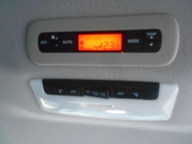 セレナ ２．０　Ｇ　ＬＥＤヘッドライト　スマートキー　クルーズコントロール　レーンキープアシスト　バックカメラ　ＥＴＣ　ドライブレコーダー　アイドリングストップ　ワンオーナー　アルミホイール　記録簿　オートエアコン（12枚目）