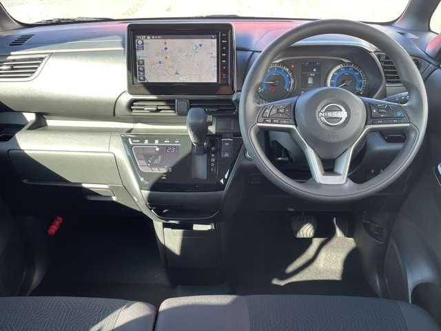 ルークス 660 ハイウェイスターX プロパイロット エディション 当社試乗車 9インチナビ 左右パワースライドドア アイドリング イモビ パノラマモニター 助手席エアバッグ 衝突軽減ブレーキ PW ナビ&TV 1セグ 禁煙 LEDヘッドライト LDW スマートキー ワンオーナー車 PS(4枚目)