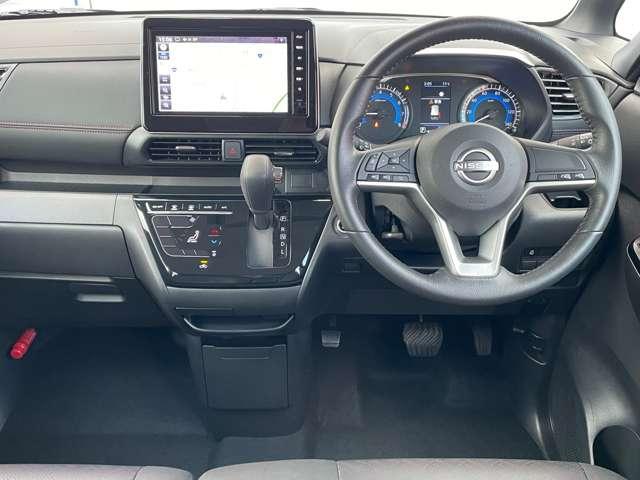 ルークス ６６０　ハイウェイスターＧターボ　当社試乗車　９インチナビ　両側スライド片側電動ドア　助手席エアバッグ　アイドリングストップ機能　インテリキ－　１オーナー　レーンキープ　禁煙車　ＬＥＤヘッドランプ　バックモニター　キーフリー　アルミホイール　盗難防止システム（4枚目）