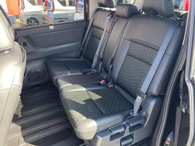 セレナ ２．０　ハイウェイスターＶ　プロパイロット　メーカーナビ　ドラレコ　Ｗ電動スライド　レーダークルコン　レーンアシスト　ＬＥＤランプ　ワンオーナー車　盗難防止システム　ＥＴＣ装備　カーテンエアバッグ　アルミホイール　キーフリー　メモリ－ナビ　ナビＴＶ　記録簿　エアコン（12枚目）