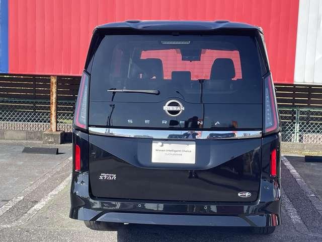 セレナ ２．０　ハイウェイスターＶ　プロパイロット　メーカーナビ　ドラレコ　Ｗ電動スライド　レーダークルコン　レーンアシスト　ＬＥＤランプ　ワンオーナー車　盗難防止システム　ＥＴＣ装備　カーテンエアバッグ　アルミホイール　キーフリー　メモリ－ナビ　ナビＴＶ　記録簿　エアコン（16枚目）