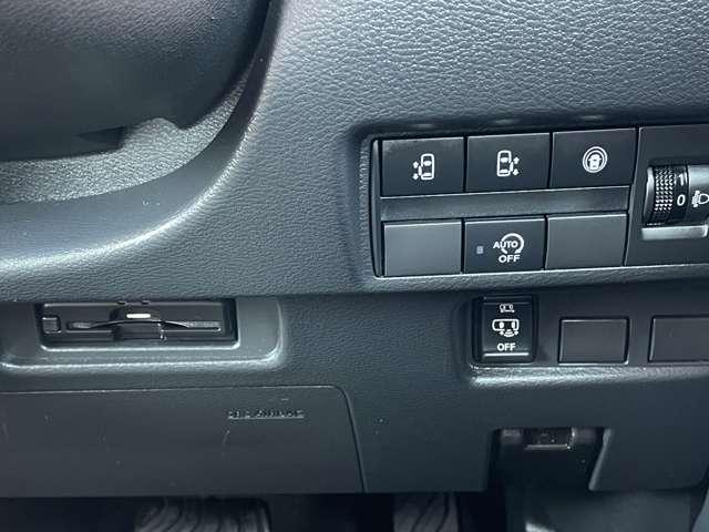 ルークス ６６０　ハイウェイスターＸ　９インチナビ　両側オートスライドドア　アイスト　衝突被害軽減ブレ－キ　マルチビューカメラ　車線逸脱警報装置　禁煙　ＥＴＣ　ＬＥＤ　スマートキー　パワーウィンドウ　ワンオーナー　カーテンエアバック　ドライブレコーダー　ナビＴＶ　バックカメラ（9枚目）