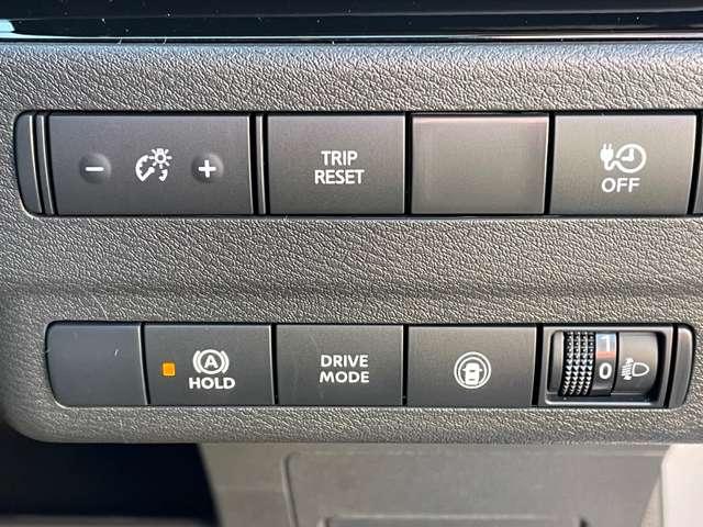 サクラ Ｘ　純正９インチナビ　充電ケーブル　アラウンドヴューモニター　運転席エアバック　ＡＡＣ　ＬＥＤヘッドランプ　試乗車　スマートキー　レーンアシスト　盗難防止システム　禁煙車　キーレスエントリー　ワンオーナー　バックモニター　アルミホイール（8枚目）