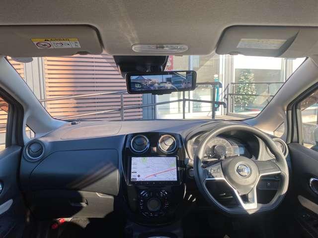 ノート １．２　ｅ－ＰＯＷＥＲ　Ｘ　Ｖセレクション　移動物検知付アラウンドビューモニター　アラウンドカメラ　運転席助手席エアバック　エアバッグ　衝突被害軽減装置　イモビライザー　ＬＥＤヘッドライト　パワーウインドウ　レーンアシスト　ＥＴＣ　アルミホイール　スマートキー　ドラレコ　Ｂカメラ（4枚目）