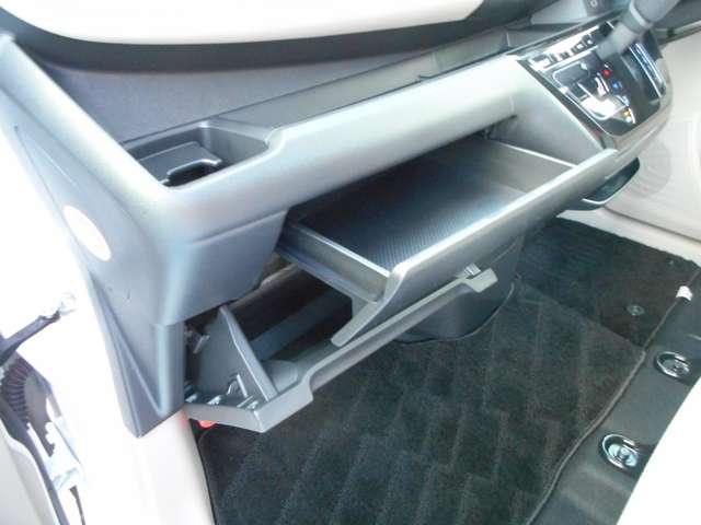 デイズ ６６０　Ｘ　衝突被害軽減ブレーキ・踏み間違防止装置　アラウンドＭ　踏み間違え防止　スマートキー　イモビライザー　バックカメラ　１オーナー　レーンキープ　アイドリングストップ　ドライブレコーダー　キーレス　フルオートエアコン　ＷＡＢ　運転席エアバック（13枚目）