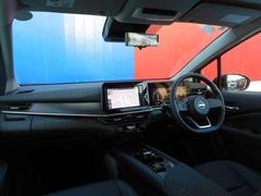フロントガラスが広く視界が広々としているので、運転がとてもし易いです！ 4