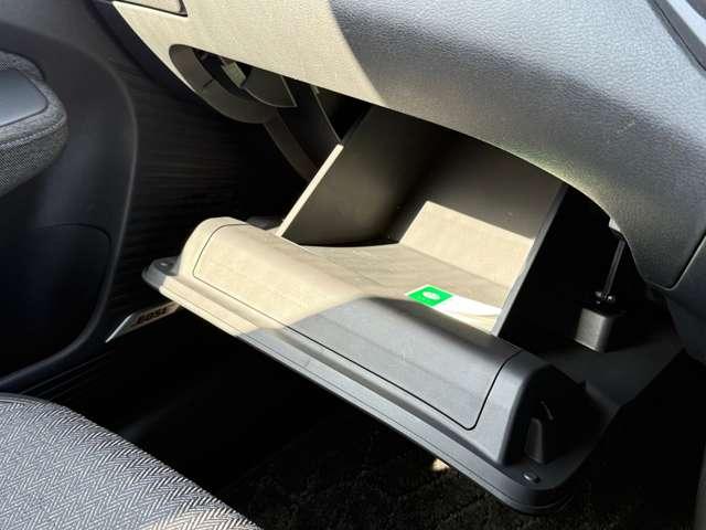 オーラ 1.2 G 自動(被害軽減)ブレーキ LED LKA サイドカメラ ETC ドライブレコーダー カーテンエアバッグ イモビライザー アルミホイール インテリジェントキー パワーウィンドウ ワンオーナー ナビTV(13枚目)