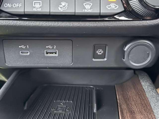 オーラ 1.2 G レザーエディション ワンオーナ 追突防止 レーダークルーズ 車線逸脱警報装置 LED 盗難防止 記録簿 バックモニター ETC インテリジェントキー メモリーナビゲーション AW キーレスエントリー オートエアコン(9枚目)