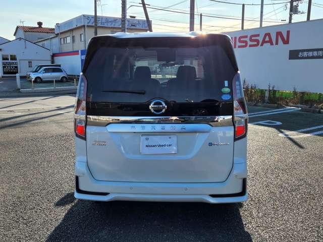 日産 セレナ