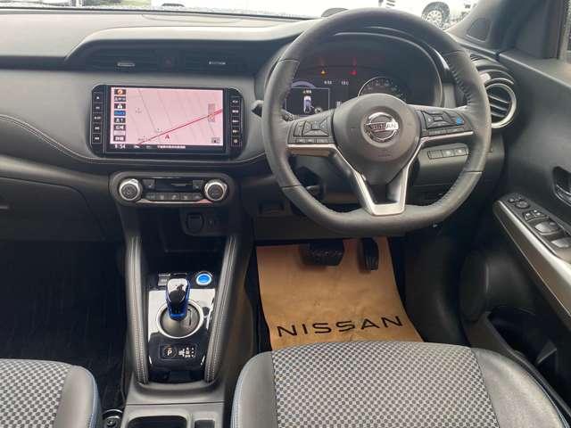 キックス １．２　Ｘ　（ｅ－ＰＯＷＥＲ）　メモリーナビアラウンドビユーモニタ　ナビ＆ＴＶ　寒冷地仕様　ワンオ－ナ－車　追従クルコン　スマートキー　ＬＥＤヘッド　レーンアシスト　パワーステアリング　ドライブレコーダー　整備記録簿有　メモリーナビ　サイドエアバッグ　アルミ　ＡＡＣ（4枚目）