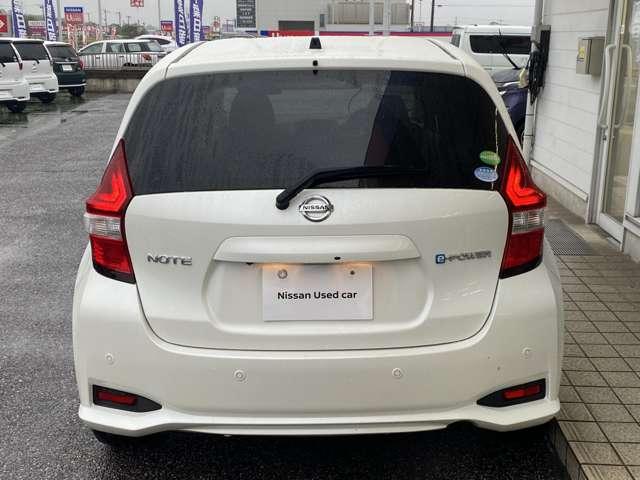 ノート 1.2 e-POWER X スマートミラー メモリーナビゲーション 360°カメラ 記録簿付 Rカメラ 運転席助手席エアバック レーンキープ AUTOエアコン 1オーナー ナビTV サイドカメラ 運転席エアバッグ キーレスエントリー LEDヘッド ドラレコ パワステ(5枚目)