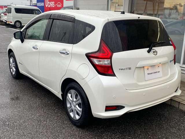 ノート 1.2 e-POWER X スマートミラー メモリーナビゲーション 360°カメラ 記録簿付 Rカメラ 運転席助手席エアバック レーンキープ AUTOエアコン 1オーナー ナビTV サイドカメラ 運転席エアバッグ キーレスエントリー LEDヘッド ドラレコ パワステ(6枚目)