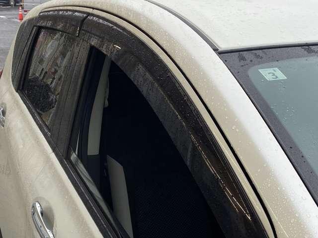 ノート 1.2 e-POWER X スマートミラー メモリーナビゲーション 360°カメラ 記録簿付 Rカメラ 運転席助手席エアバック レーンキープ AUTOエアコン 1オーナー ナビTV サイドカメラ 運転席エアバッグ キーレスエントリー LEDヘッド ドラレコ パワステ(19枚目)