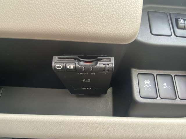 デイズ ６６０　Ｘ　メモリナビゲーション　アラウンドビューモ　エマジェンシーブレーキ　ｉＳＴＯＰ　イモビライザー　Ｗエアバック　ＴＶナビ　オ－トエアコン　バックカメラ　メモリーナビ　ＡＢＳ　運転席エアバッグ　キーレス　パワーウィンドウ　パワーステアリング（7枚目）