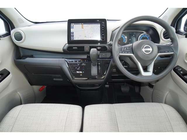 デイズ 660 X 当社試乗車アップ 純正ナビ アラウンドM 踏み間違え防止 禁煙 スマートキー イモビライザー バックカメラ 1オーナー レーンキープ アイドリングストップ キーレス フルオートエアコン LEDライト ナビTV WAB 記録簿(4枚目)