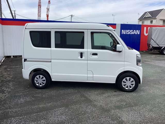 クリッパーバン 660 DX GLパッケージ ハイルーフ フロントパワーウインドウ インテリジェントエマージェンシーブレーキ LEDヘッドランプ キーレス パワーウィンドウ レーンアシスト アイドリングストップ パワステ 運転席エアバック 助手席エアバック エアコン(9枚目)