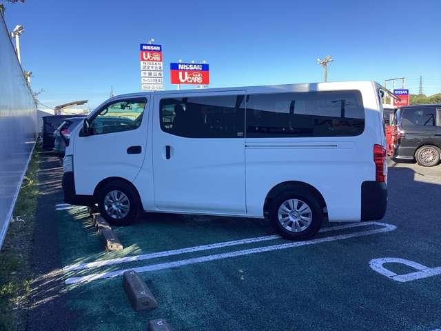 NV350キャラバンバン 2.0 DX ロングボディ ・雹害車 ブレーキサポート ワンオ-ナ-車 整備記録簿 キーレスリモコン パワーウインド ETC車載器 盗難防止装置 AC エアバック PS ABS付(8枚目)