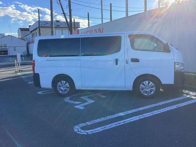 NV350キャラバンバン 2.0 DX ロングボディ ・雹害車 ブレーキサポート ワンオ-ナ-車 整備記録簿 キーレスリモコン パワーウインド ETC車載器 盗難防止装置 AC エアバック PS ABS付(10枚目)