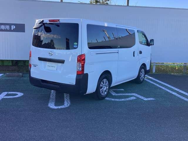 NV350キャラバンバン 2.0 DX ロングボディ ・雹害車 ブレーキサポート ワンオ-ナ-車 整備記録簿 キーレスリモコン パワーウインド ETC車載器 盗難防止装置 AC エアバック PS ABS付(11枚目)