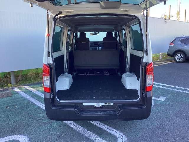 NV350キャラバンバン 2.0 DX ロングボディ ・雹害車 ブレーキサポート ワンオ-ナ-車 整備記録簿 キーレスリモコン パワーウインド ETC車載器 盗難防止装置 AC エアバック PS ABS付(16枚目)