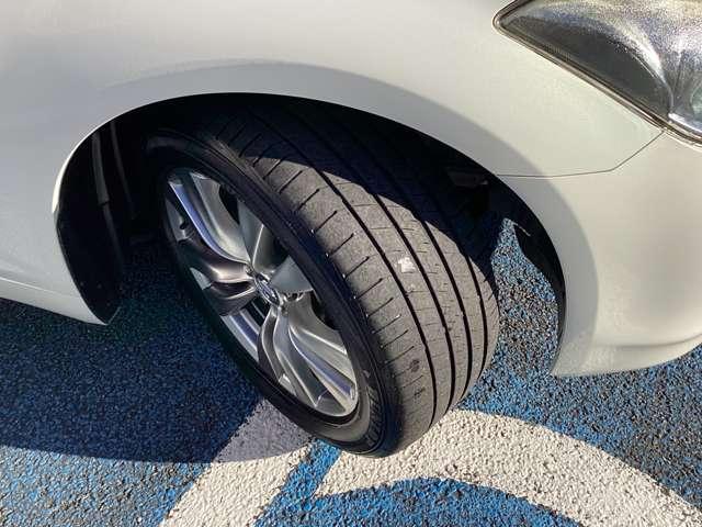 タイヤの残溝もチェックポイントです！