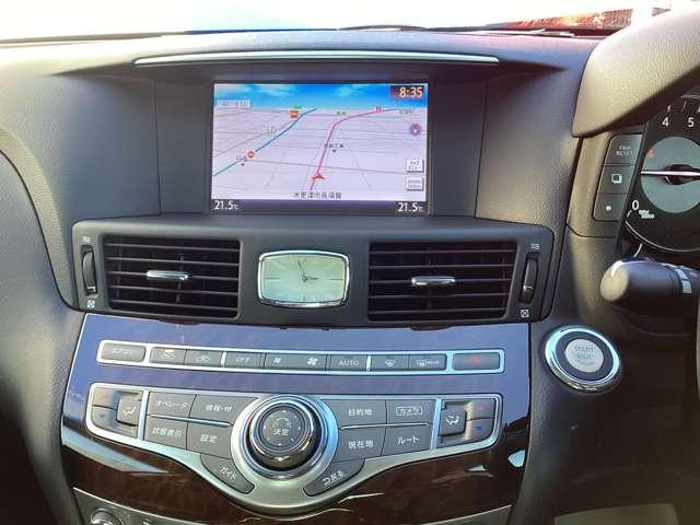 オートエアコンが設定した温度になるように調整してくれます☆