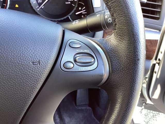 衝突被害軽減ブレーキや踏み間違い防止装置がお客様の運転をサポートします☆