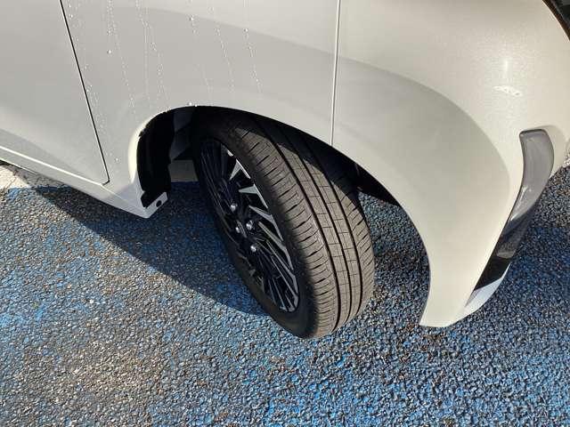 ルークス ６６０　ハイウェイスターＧターボ　アーバンクロム　メモリーナビゲーション　ターボ車　レーダークルーズ　１オーナー　バックカメラ　衝突被害軽減システム　アイドリングストップ　全周囲カメラ　盗難防止　スマートキー　アルミホイール　車線逸脱警報　キーレス（8枚目）