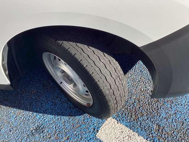 ＮＶ１５０ＡＤ １．５　ＶＥ　日産メモリーナビ　フルセグ　ＥＴＣ　エマージェンシーブレーキ　パワーウインドウ　ＰＳ　キーレス　ＥＴＣ　車線逸脱警報　ナビＴＶ　ワンセグ　ドライブレコーダー　エアバッグ　運転席助手席エアバック　１オーナー　エアコン　メモリーナビ　ＡＢＳ（6枚目）