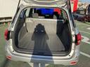 後席はシートを倒すとより広くなり大きな荷物も積めます☆