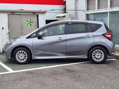 実際に車両のご確認をお願いしておりますが、ご来店が厳しい場合はお電話でもメールでも車両状態をお伝えしますのでお気軽にご相談ください。 3