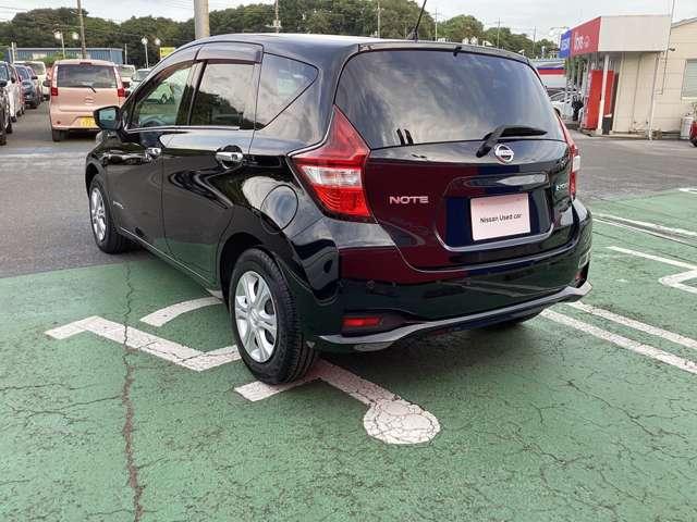 ノート １．２　ｅ－ＰＯＷＥＲ　Ｘ　純正メモリーナビ・アラウンドビュモニター　３６０°カメラ　記録簿付　Ｒカメラ　運転席助手席エアバック　レーンキープ　ＡＵＴＯエアコン　１オーナー　ナビＴＶ　ＡＷ　サイドカメラ　運転席エアバッグ　キーレスエントリー　ＬＥＤヘッド　ＥＴＣ車載器（3枚目）